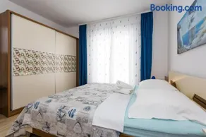 Lovely Sea View House in Malinska Island Krk - Image 4
