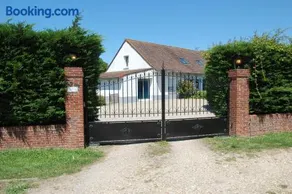 Chez Poussin - Image 2