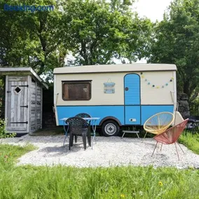 Caravane avec jardin et barbecue | Vue montagne - Image 1
