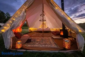 Jurassic Coast Glamping, Airstreams, Domes & Bell Tents with Hot Tub & Sauna - Image 2