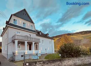 Gut Försterlay - Exklusive Boutique Apartments im historischen Winzerhaus direkt an der Mosel - Image 1