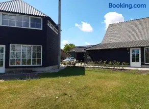 Blossom Barn Lodges - Image 2