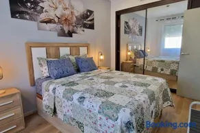 Apartment 25 with free parking and pool - Image 4