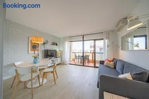 HomeHolidaysRentals Playamar - Costa Barcelona - Image 2