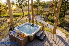 BoHouse Private Savannah Marsh-Front Retreat l Hot tub l Firepit l 15 Min to Savannah or Tybee - Image 2