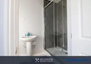 Donnington Apartments - Studio 5 - Image 5