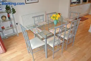 Bramley Cottage - Image 3