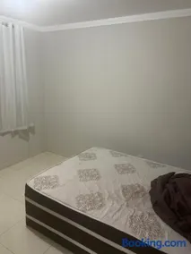 Apartamento com segurança vaga na garagem e boa localização - Image 2