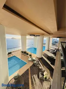 Akoya Sky Living de Lujo frente Playa y Malecón - Image 5