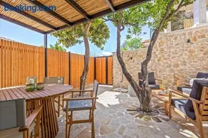 Courtyard Cottage Corfu - Image 3
