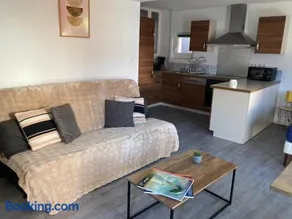 Appartement tout confort, avec terrasse - Image 2