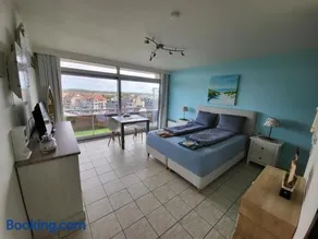 Studio with sea view and panoramic view in Bredene - Image 1