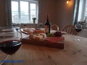 Large 4 Bedroom House in Norfolk Perfect for Families and Groups of Friends - Image 3