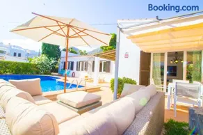 Beautiful villa near the beach - Image 1