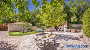 Villa Olive by Villas Guide - Image 3