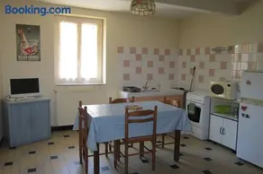 Appartement RDC maison de village - Image 2