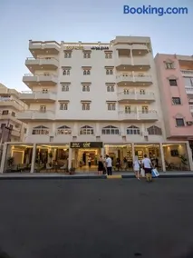 Golf Hotel - Image 1
