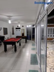 Linda casa em condomínio fechado para temporada. - Image 4