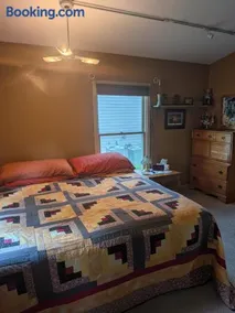 FIFA Basecamp with 2 Kitchens, 5BR, 4 Baths - Image 4