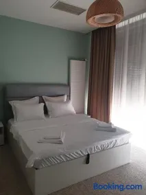 River Apartment - Image 2