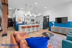 Lux Suite 4BD 4BA Walk to Dome&French Quarter Hotel - Image 2