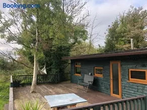 Dads cabin - Image 4