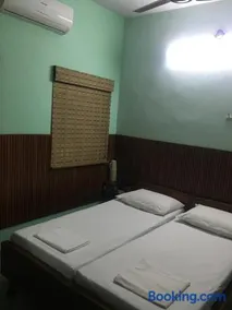 VALLI HOTEL - Image 2