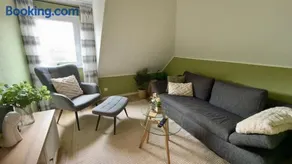 Kleine, gemütliche Dachwohnung mit viel Charme - Image 2