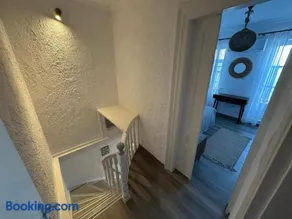 Seafront House - Image 3