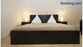 Picklapp Apartments - Image 2
