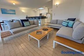 Bay View Villa - Image 1