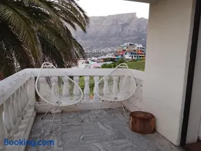Spacious Private Room with a great view - Image 2