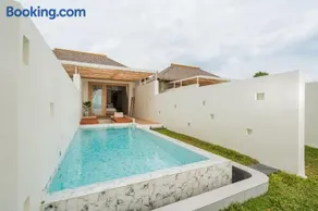 KALM Seafront Pool Villa Samui - Image 2