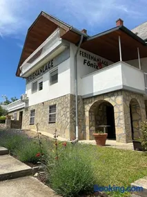 Főnix Apartmanház - Image 2