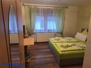 Pension & Ferienhütten Zur Alten Werft - Image 1