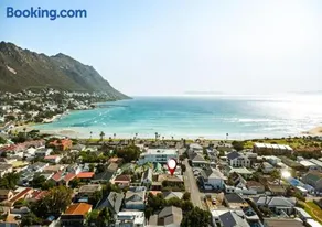 Beachside Gordons Bay stay near Bikini Beach - Image 2