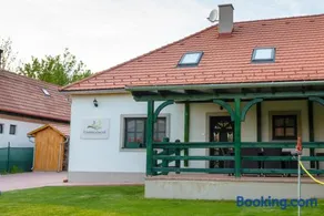 Tündérgyöngye Apartmanház - Image 4