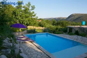 Abeona Mediterranean Villa - Image 1