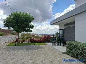 Casa Vista Bela em Bezerros 4 qts com ar 10 pessoas - Image 2