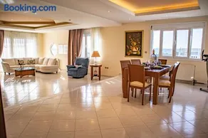 Mary's Luxury Residence - Image 1