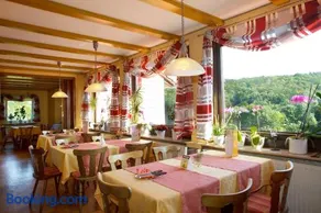 Gasthaus Trifelsblick - Image 5