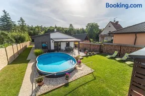 Holiday House Adonis - Image 1