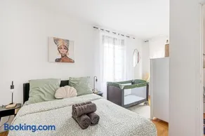 Appartement 2 pièces 36m2, CDG Airport, Disneyland Paris, Asterix, Parc des expo, 10min gare de Chelles, Parking gratuit dans la ville - Image 1