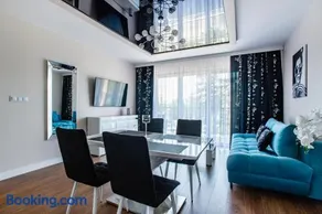 Apartamenty Bristol, Ul Piotra Ściegiennego 3 mieszkania 54 - Image 2