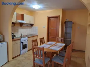 Rozmaring Apartmanok - Image 3