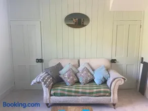 Apple Tree Cottage - Image 3