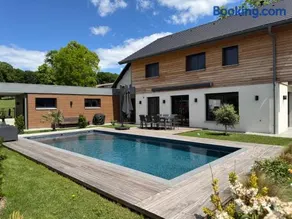 Architect's house with swimming pool Annecy-Geneva - Image 1