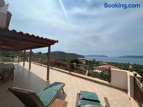 Ermioni Sea View Villa - Image 1