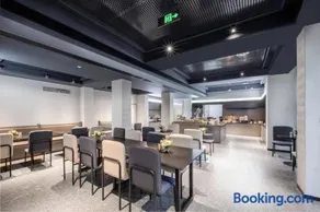 Atour Hotel Huzhou Dongwu Intime Fenghuang Road Light Hotel - Image 5