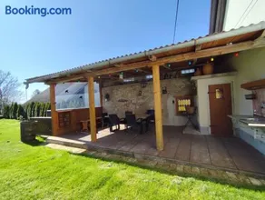 MaLu vintage house with garden - Image 2